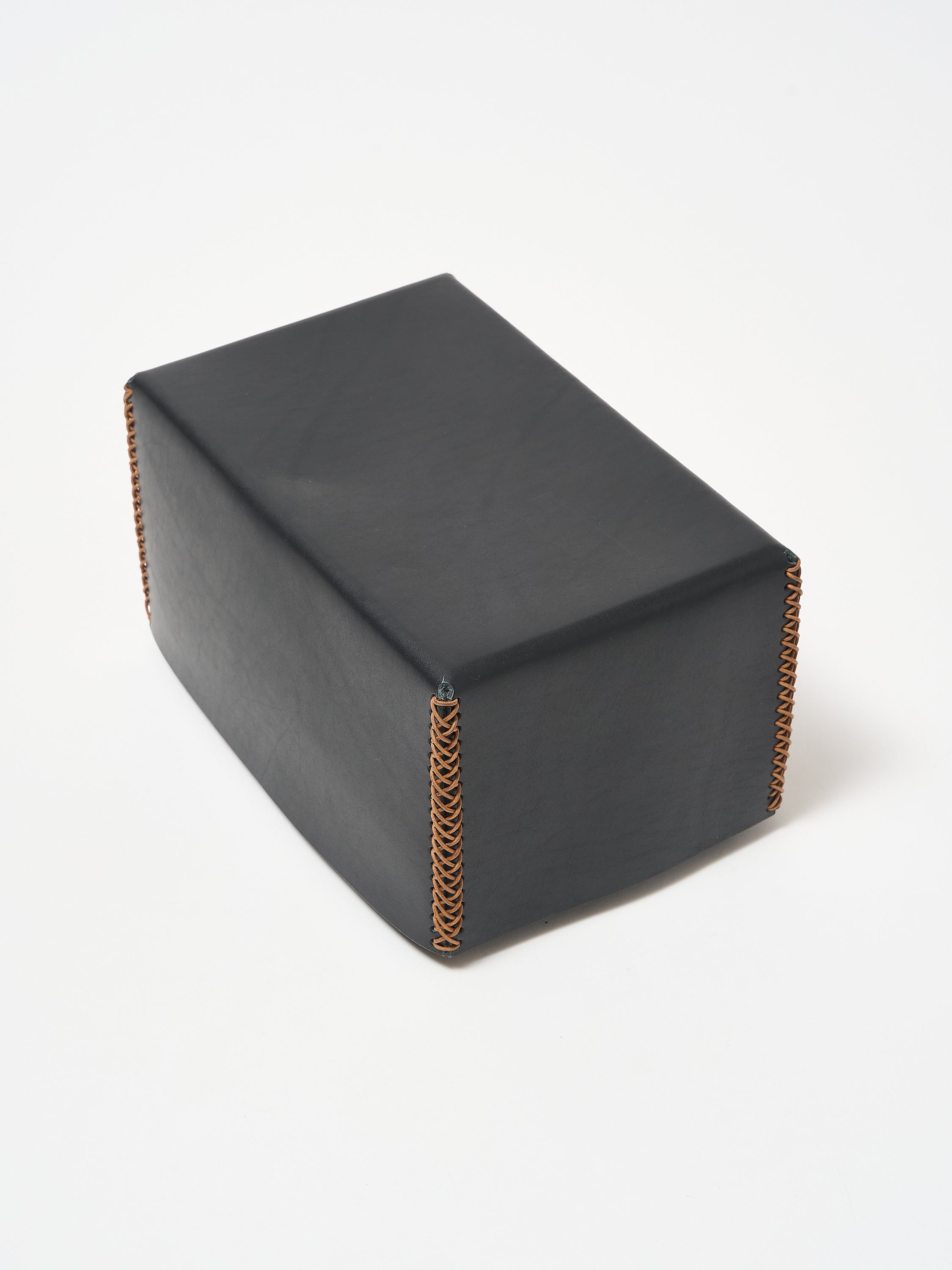 Leather Box (M) – lllast